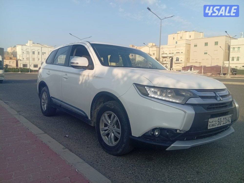 للبيع ميتسوبيشي اوتلاندر موديل 2017 شرط الفحص بحالة ممتازة6