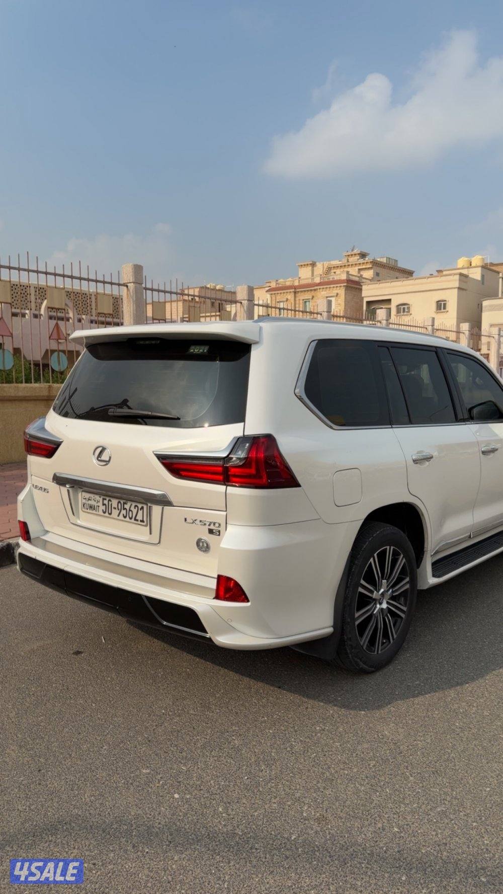 لكزس سبورت 20216