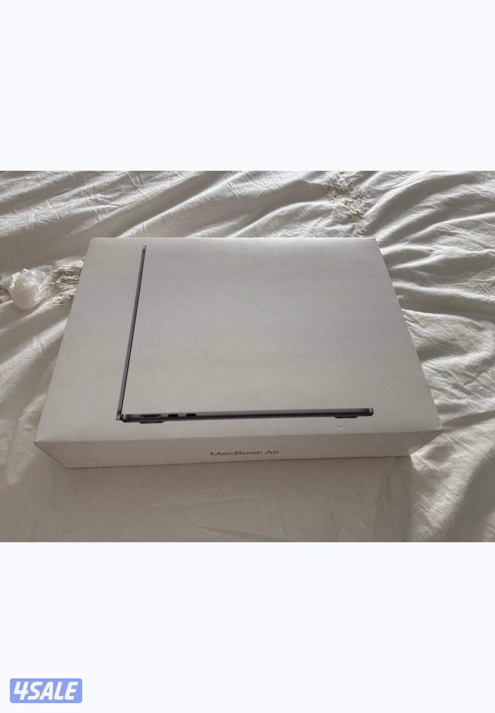 ماك بوك (2022)0