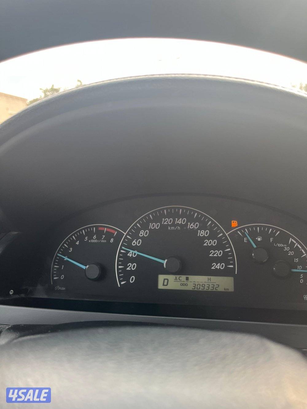 للبيع كامري 2016 أبيض شرط الفحص قير مكينة شاصي2