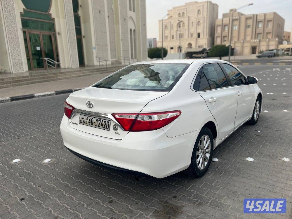 للبيع كامري 2016 أبيض شرط الفحص قير مكينة شاصي6