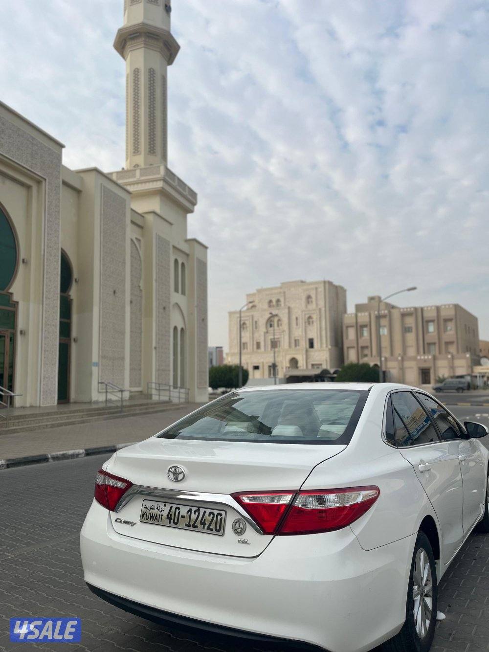 للبيع كامري 2016 أبيض شرط الفحص قير مكينة شاصي11