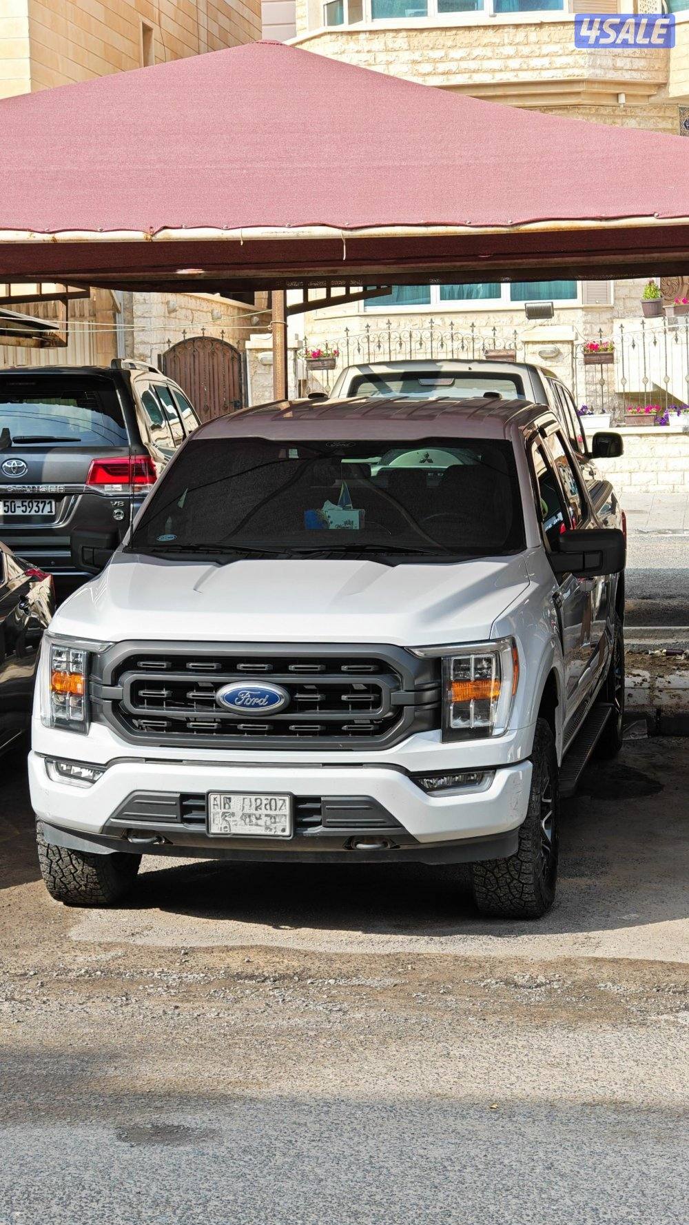 للبيع وانيت فورد F150 FX4 قمارتين0