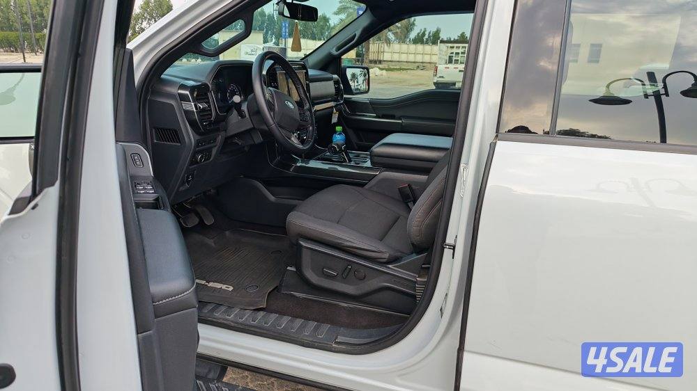 للبيع وانيت فورد F150 FX4 قمارتين6
