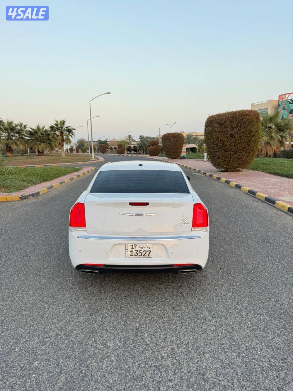 كرايزر 8 سلندر هيمي موديل 2019 بحاله الوكالة سيرفيس منتظم سيرفس مجاني4