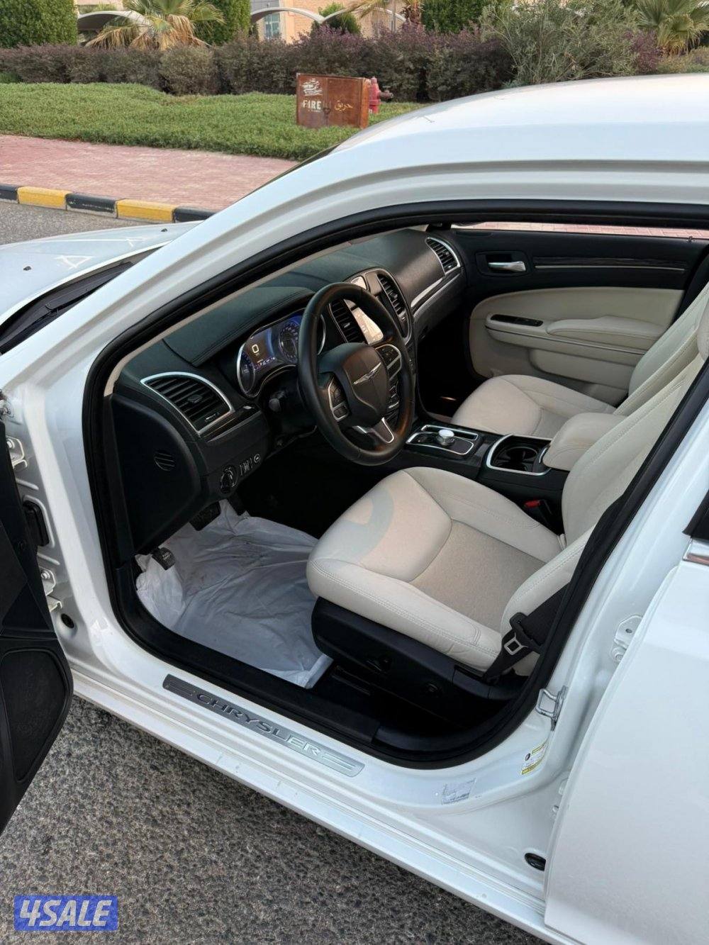 كرايزر 8 سلندر هيمي موديل 2019 بحاله الوكالة سيرفيس منتظم سيرفس مجاني9