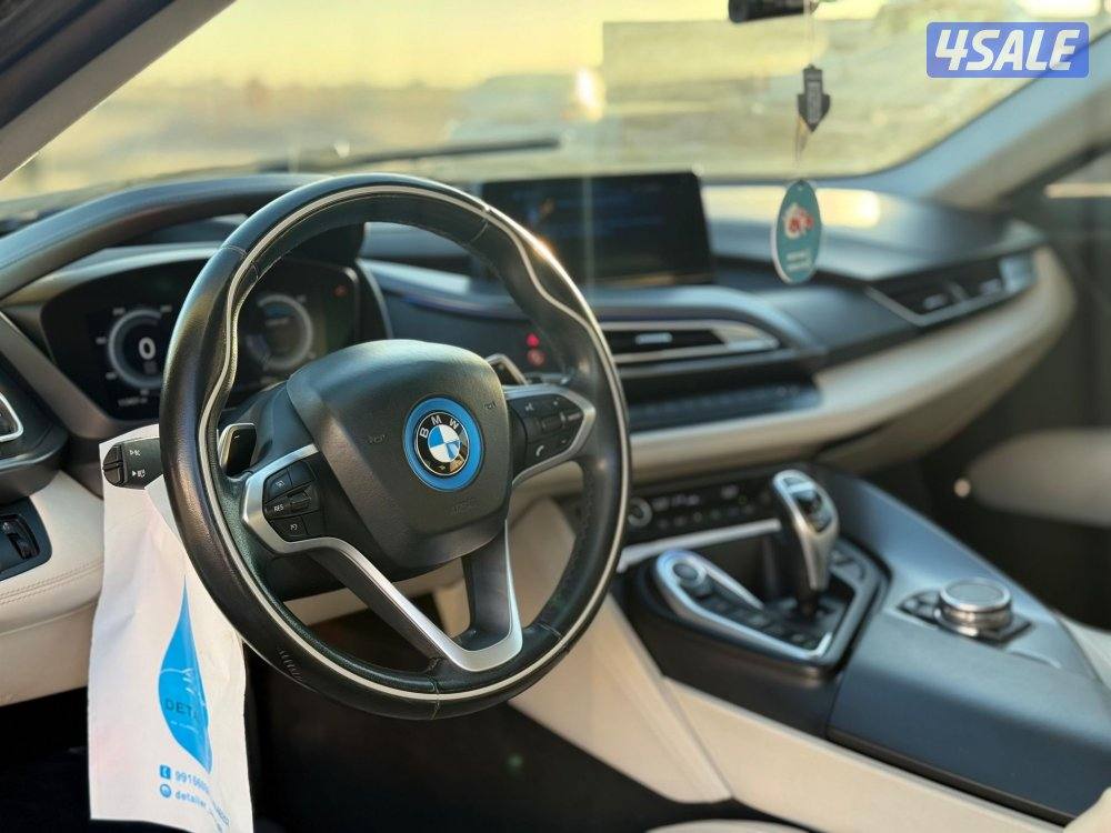 BMW i8 20157