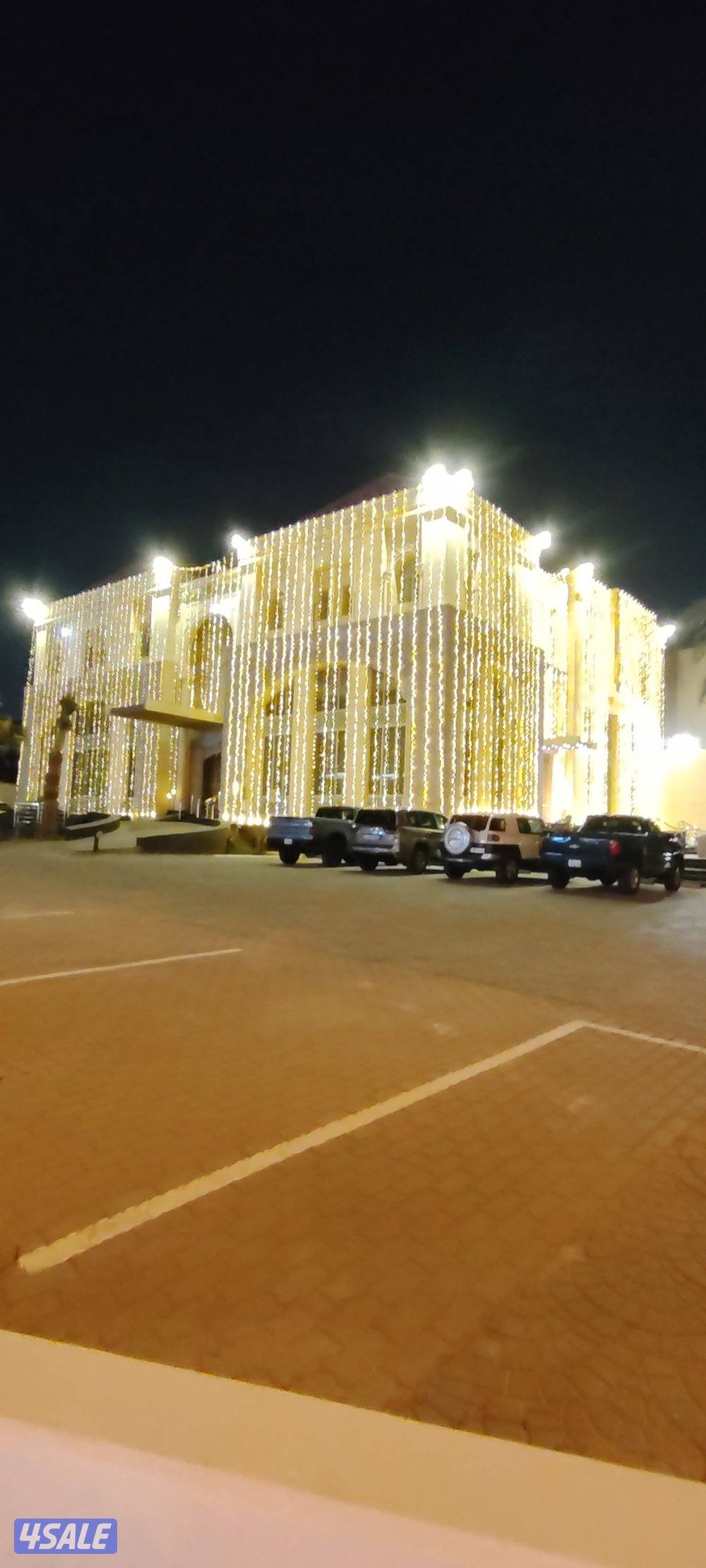 تاجير كراسي وطاولات خيام عزاء تاجير زوالي خدمات ضيافه خدمت باركن8