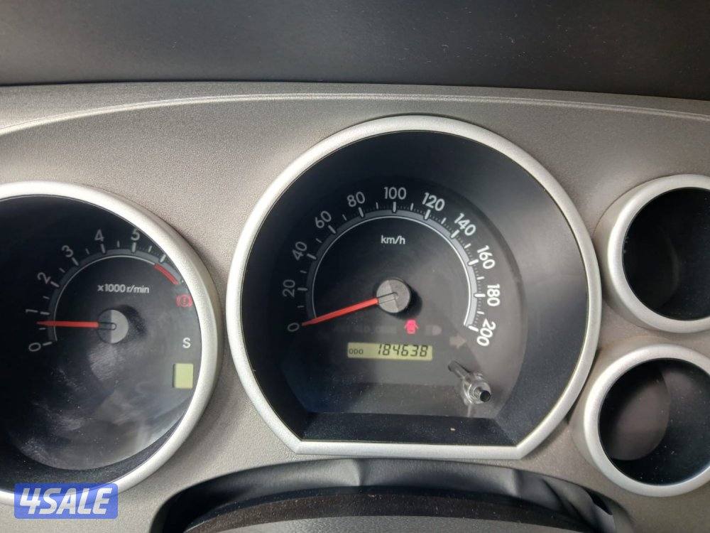 للبيع جيب سكويا 2010 بحالة الوكالة5