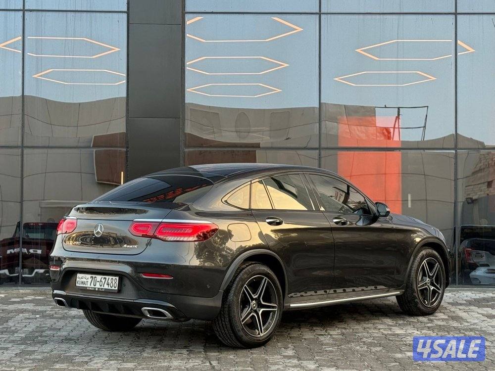 MERCEDES GLC 200 4 MATIC _2023 عداد 23 الف فقط5