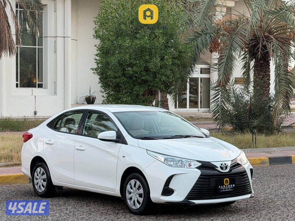 للبيع يارس موديل 2021 وارد الساير2