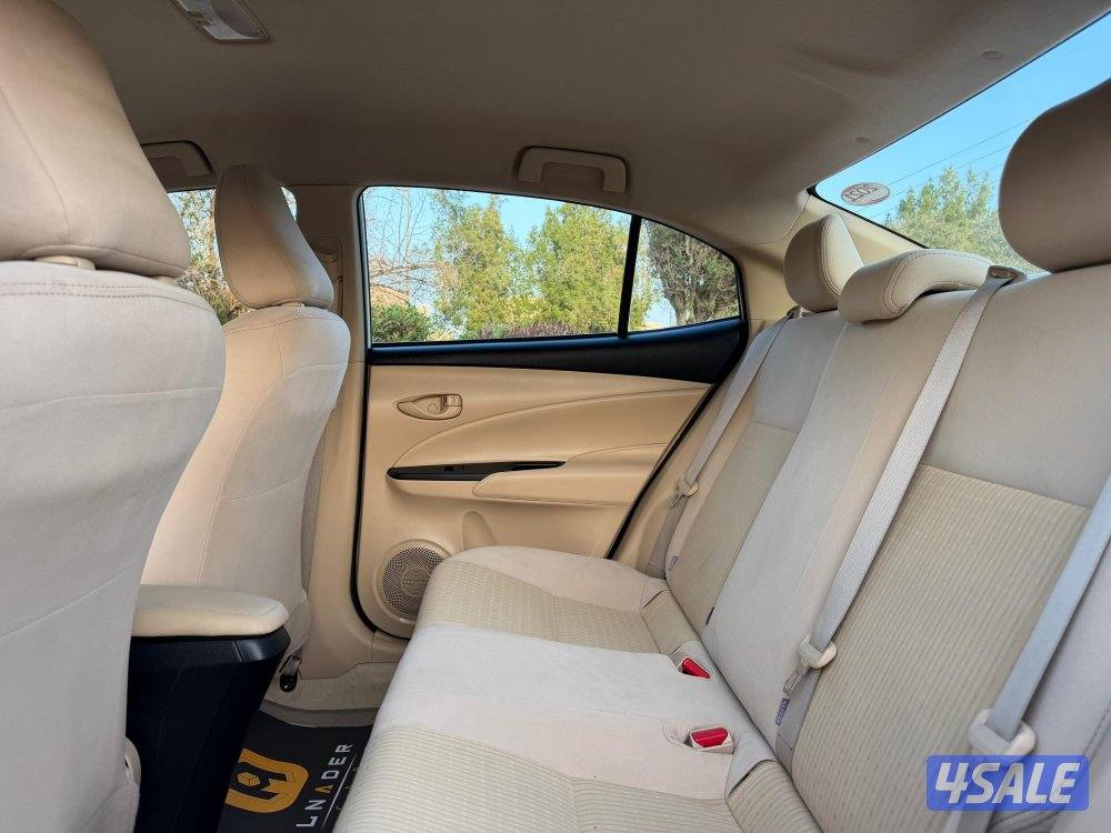 للبيع يارس موديل 2021 وارد الساير11