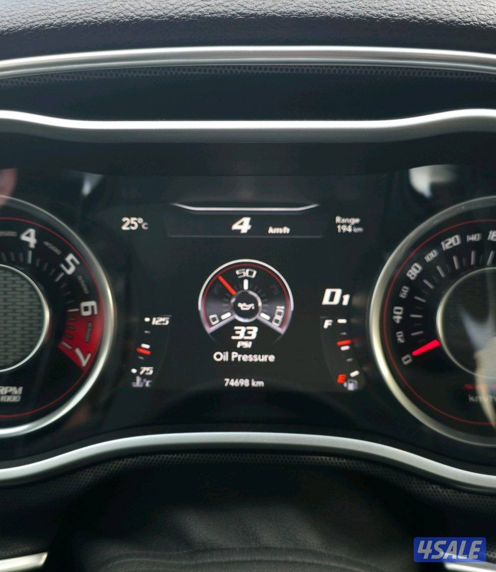 2015 Challenger SRT 74K - تم الفحص3