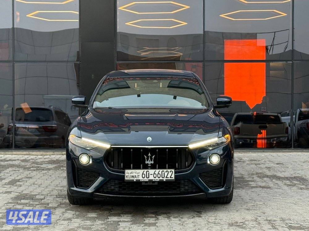 MASERATI LEVANTE _2022 صبغ الوكالة2