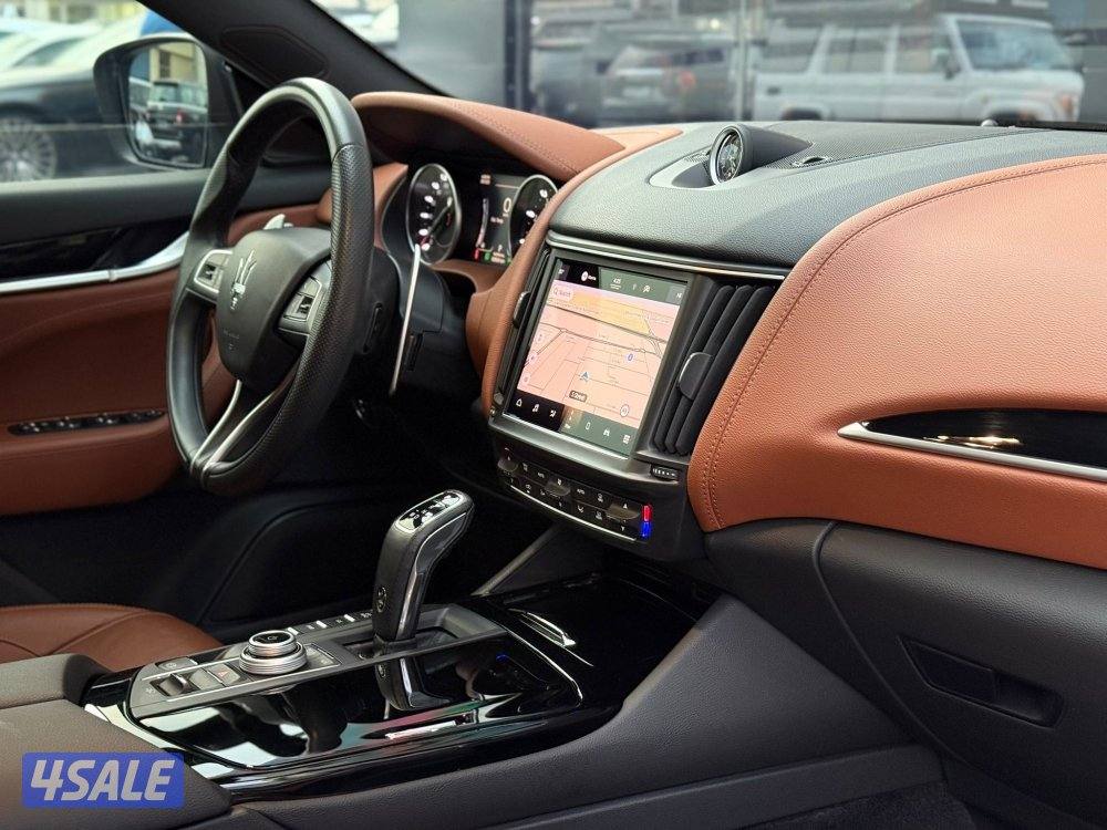 MASERATI LEVANTE _2022 صبغ الوكالة7