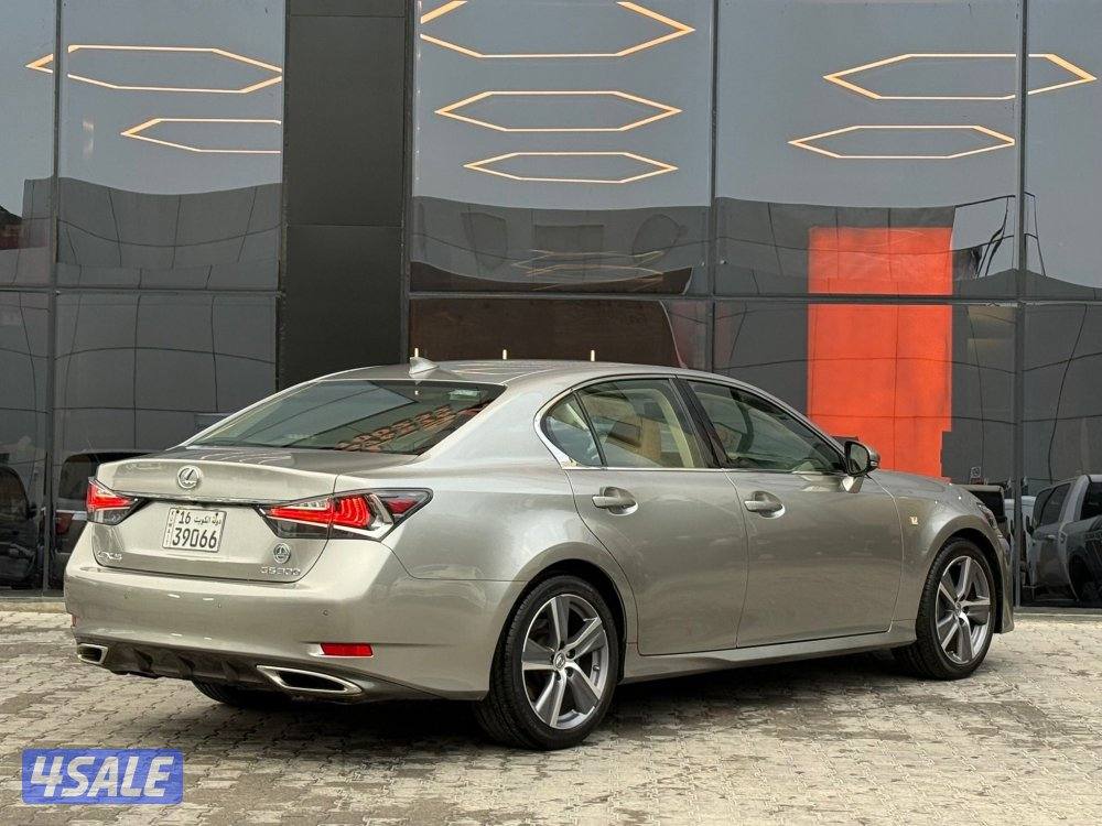 LEXUS GS300 _2018 عداد 7 الاف فقط3