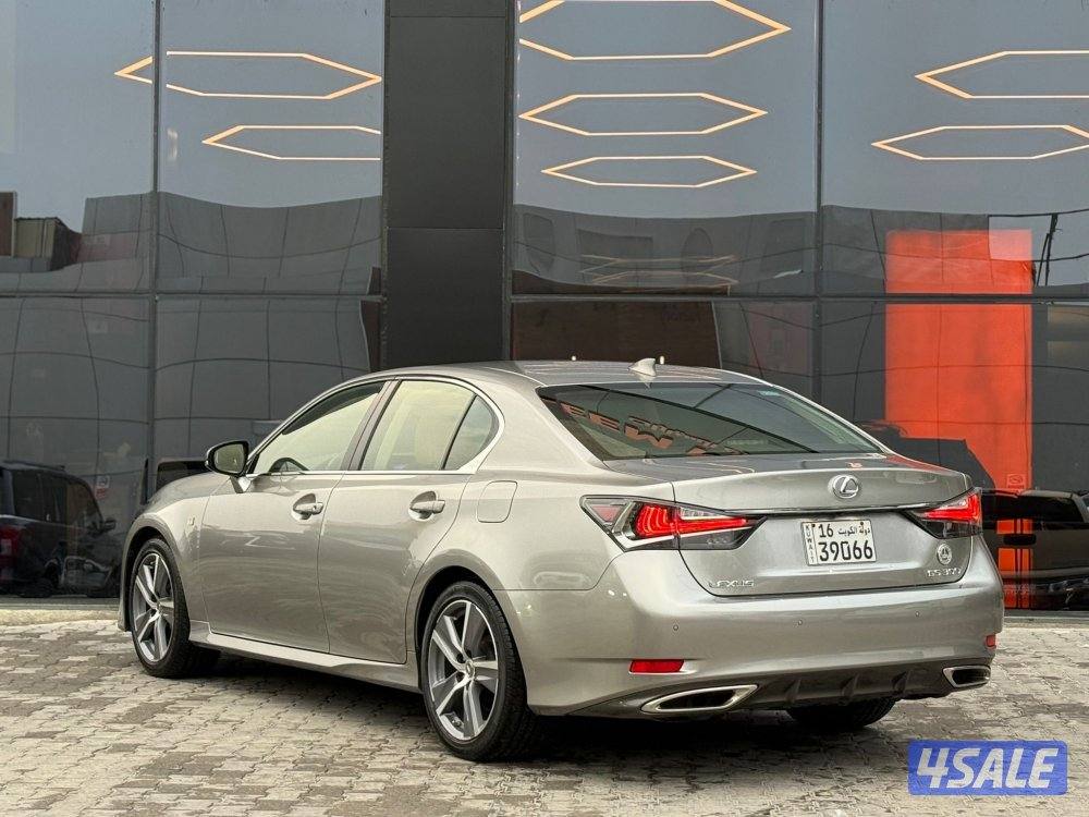 LEXUS GS300 _2018 عداد 7 الاف فقط4