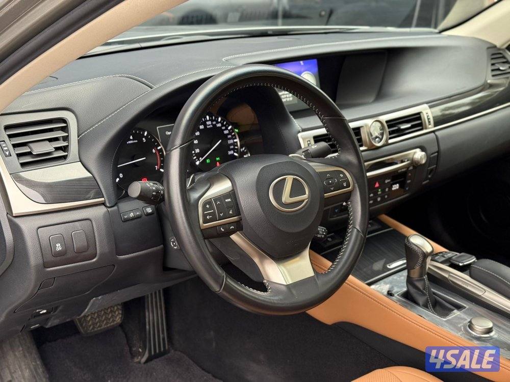 LEXUS GS300 _2018 عداد 7 الاف فقط6