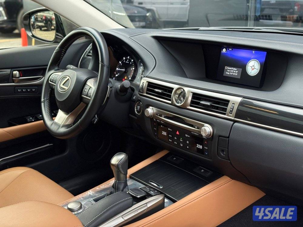 LEXUS GS300 _2018 عداد 7 الاف فقط7