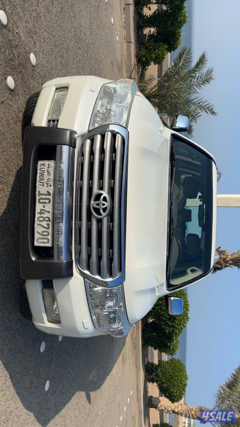 لاندكروزر ٢٠١١0