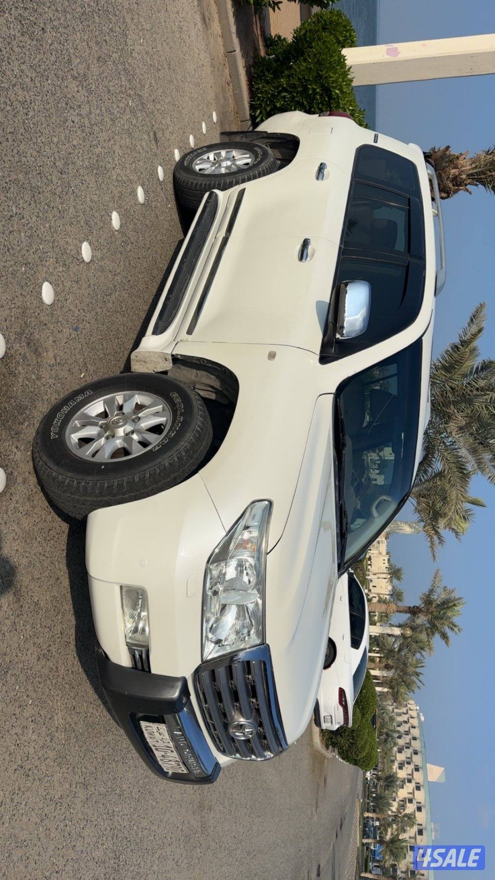 لاندكروزر ٢٠١١1