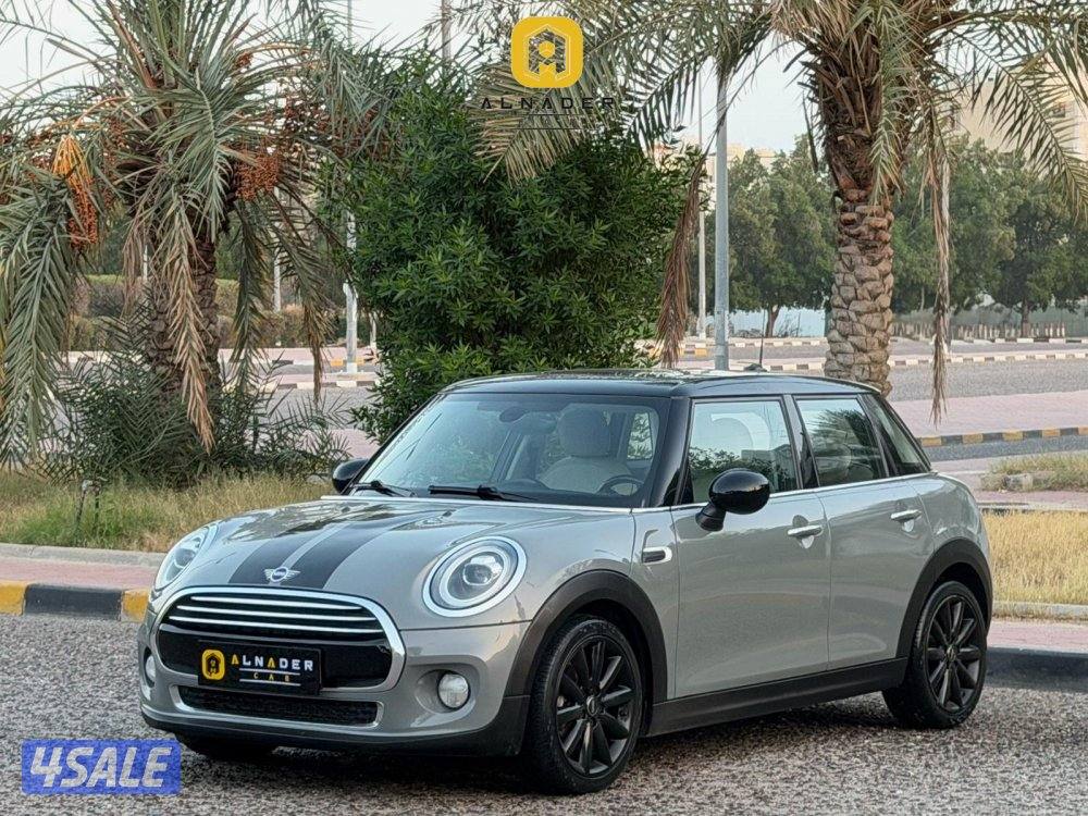 للبيع MINI COOPER موديل 2019 وارد الغانم0