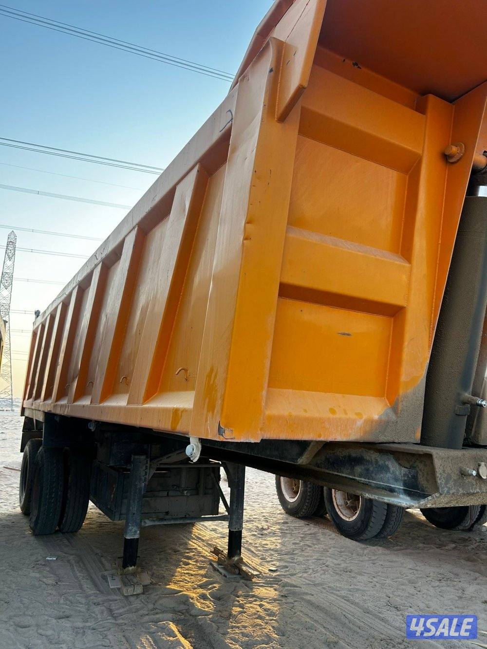 للبيع صناديق ٣٢متر0