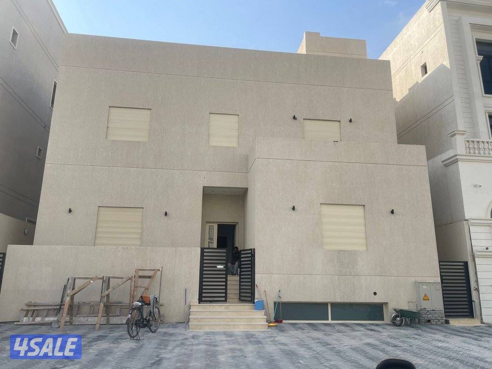 للإيجار قسيمة كامله في غرب عبدالله المبارك0