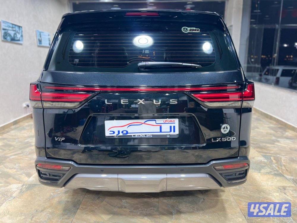 لكزس LX600 VIP موديل 2022 ماشي 34 الف صبغ الوكالة المالك الاول2