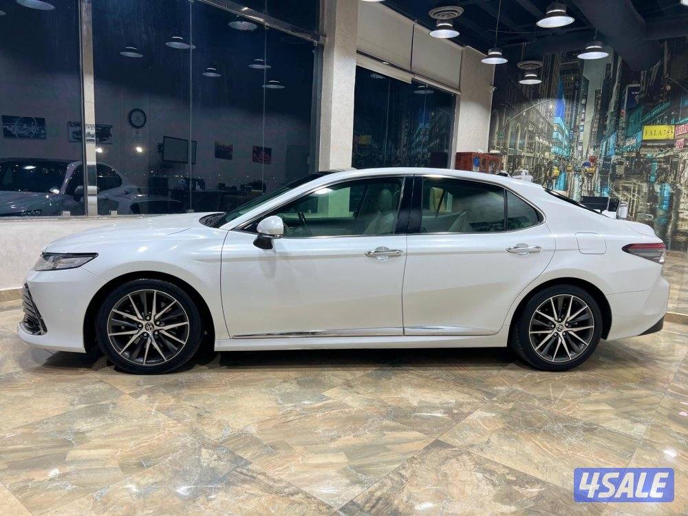 كامري ليمتد 6 سلندر الفل موديل 2023 ماشي53 الف صبغ الوكالة بحالة نادرة1