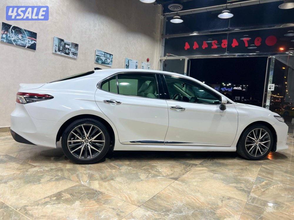 كامري ليمتد 6 سلندر الفل موديل 2023 ماشي53 الف صبغ الوكالة بحالة نادرة3