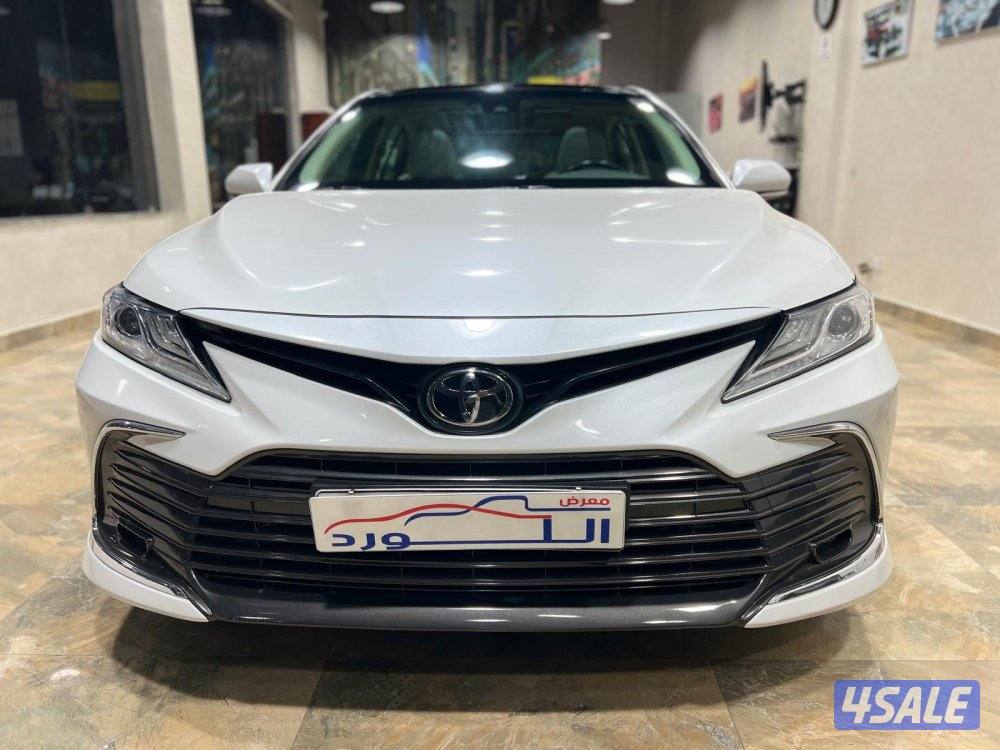 كامري ليمتد 6 سلندر الفل موديل 2023 ماشي53 الف صبغ الوكالة بحالة نادرة4