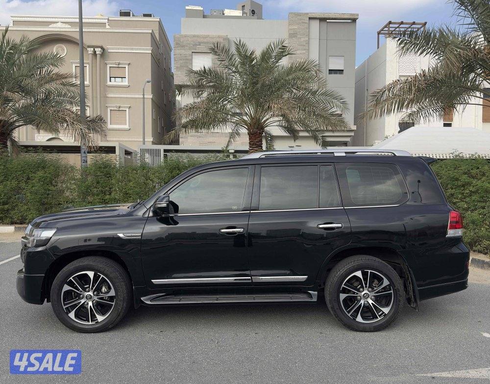 لاندكروزر قراند تورنق بحالة الوكالة3