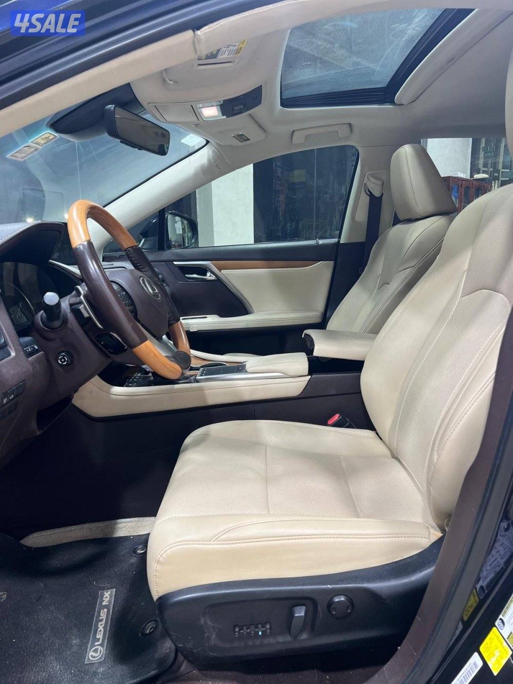 لكزس RX350 موديل 2020 ماشي 12 الف ميل5