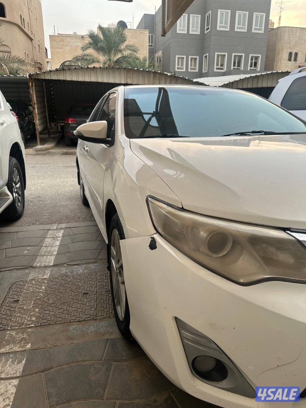 كامري 2015 الدرجة الأولى GLX اقزوزين فتحة سناسر بصمة ستارة خلفية شاشة4