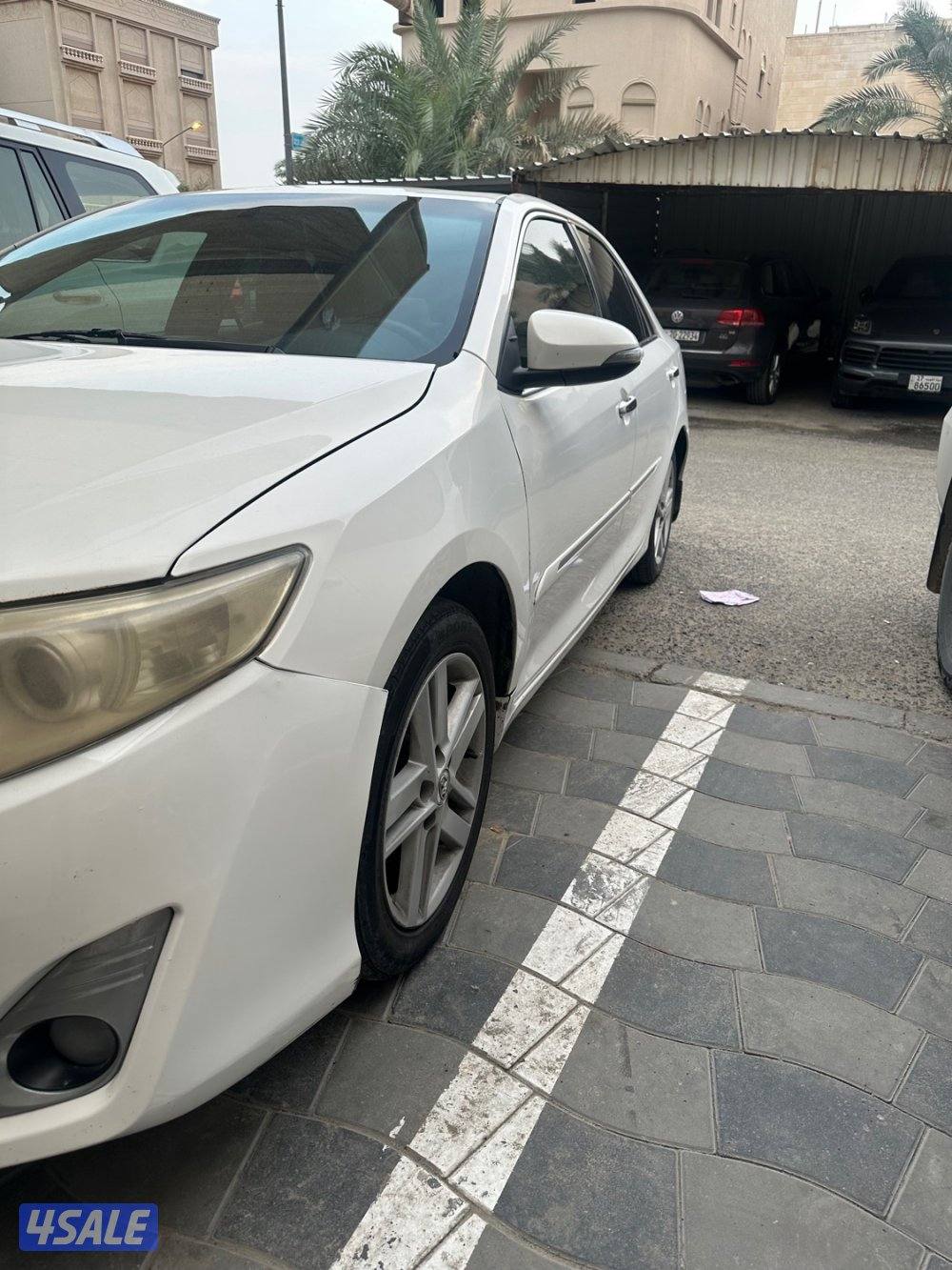 كامري 2015 الدرجة الأولى GLX اقزوزين فتحة سناسر بصمة ستارة خلفية شاشة6