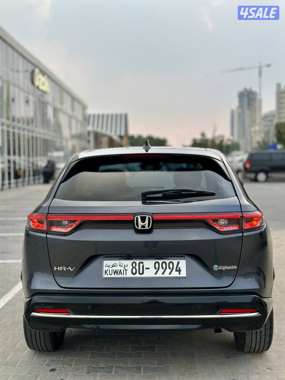 للبيع هوندا HRV 1.5 بنورما أعلى فئة بالوكالة تحت الكفاله ماشي ٤٤ الف5