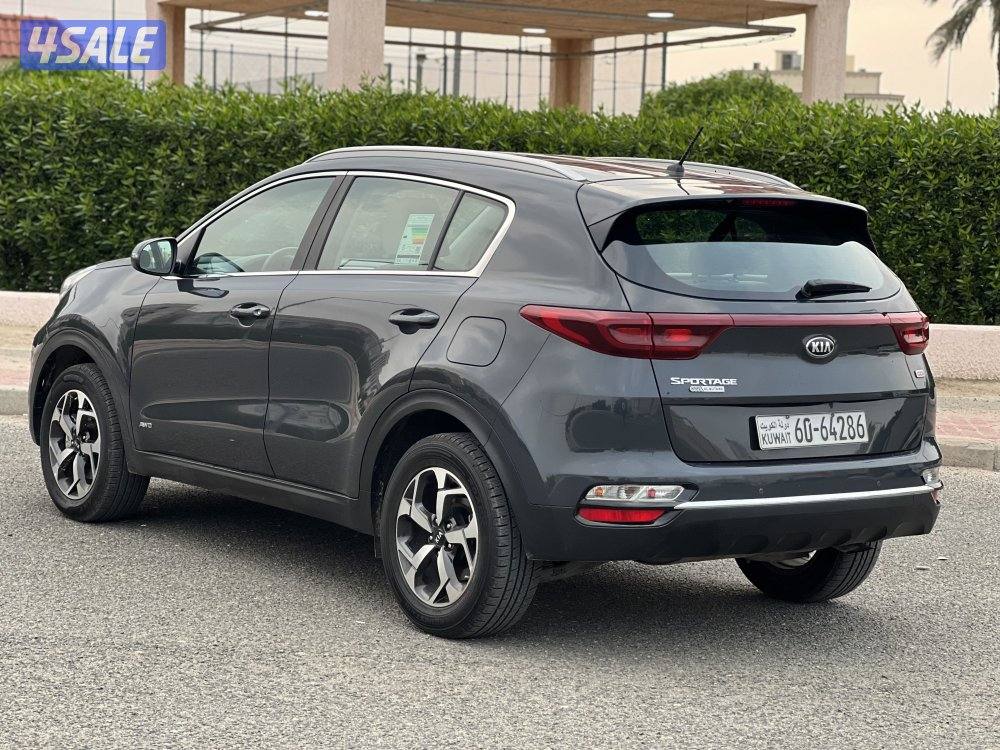 كيا سبورتاج رمادي 2022 صبغ الوكالة للبيع3