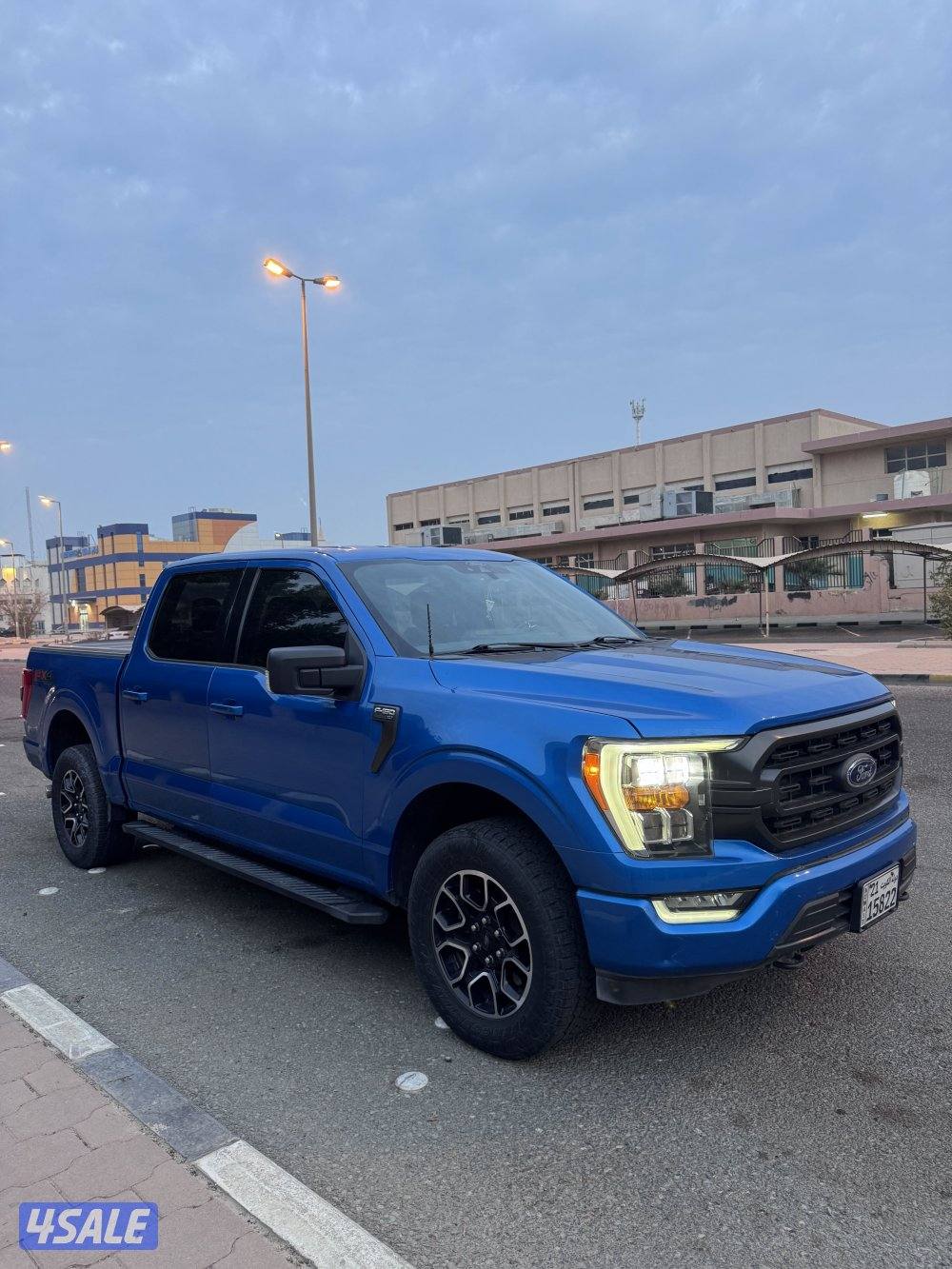 للبيع وانيت فورد F150 FX43