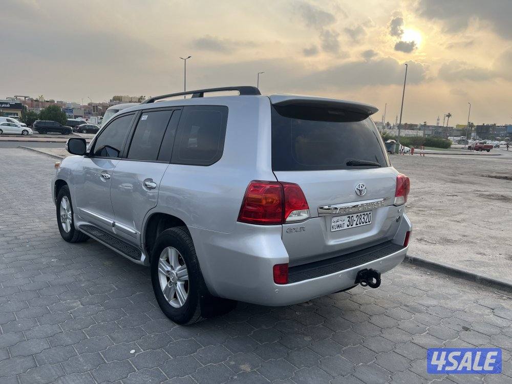 للبيع لاند كروزر موديل 20143