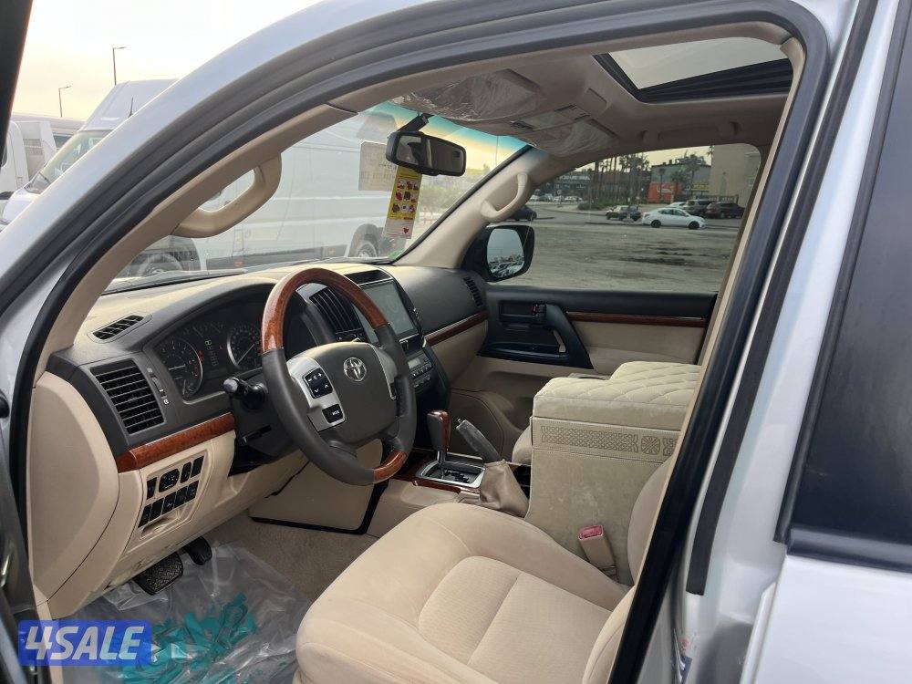 للبيع لاند كروزر موديل 20145