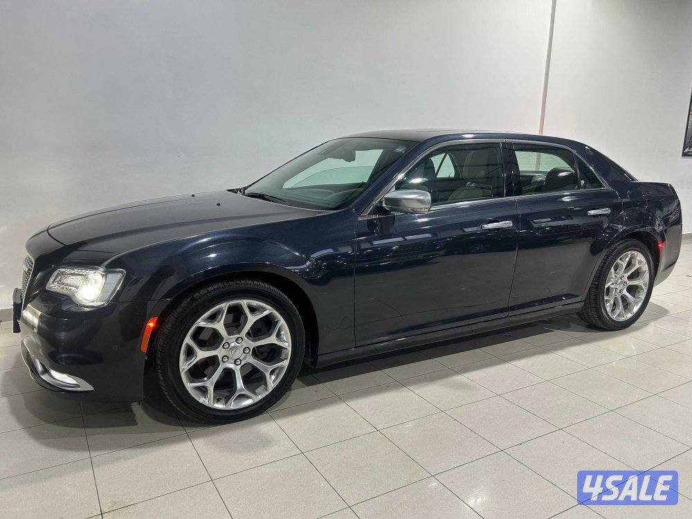 Chrysler 300C Executive4