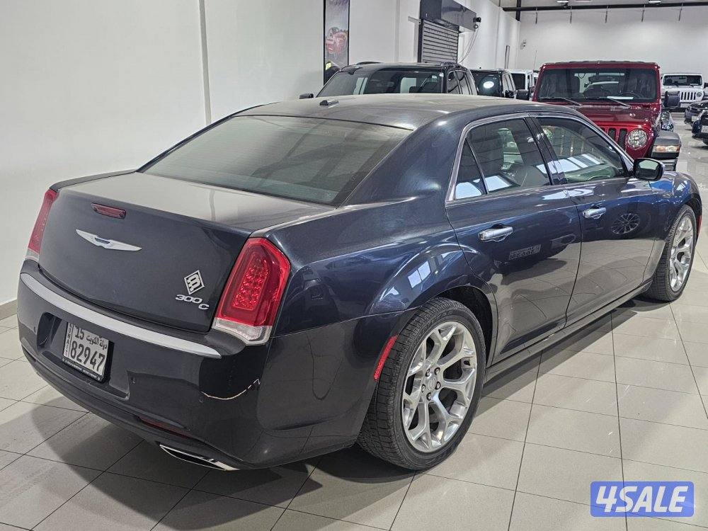 Chrysler 300C Executive5
