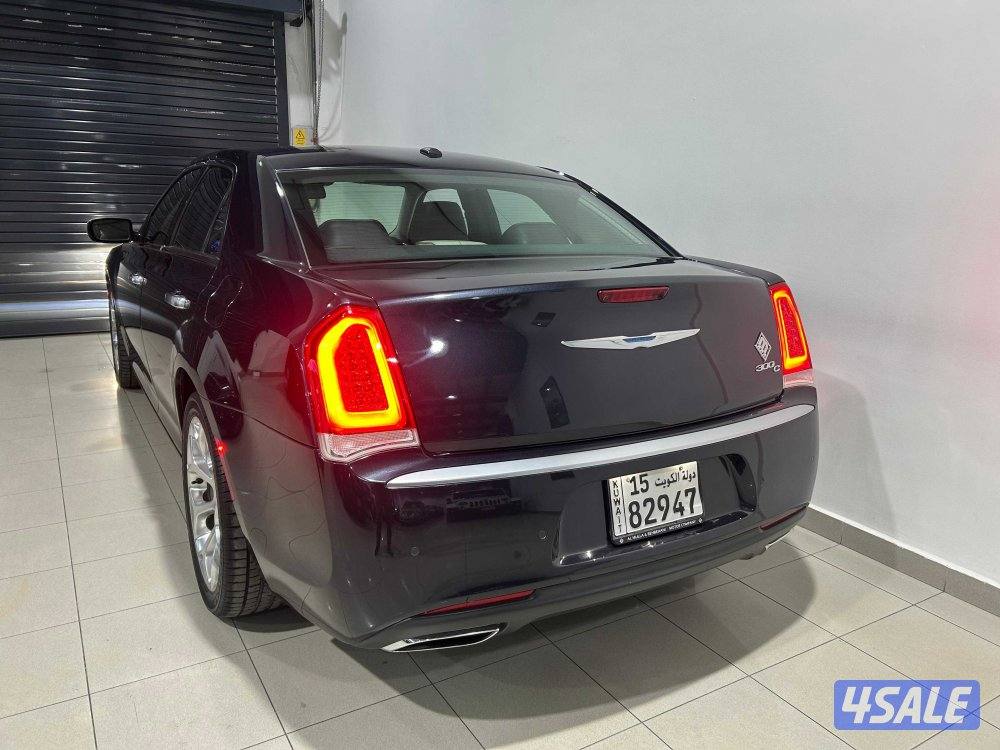 Chrysler 300C Executive7