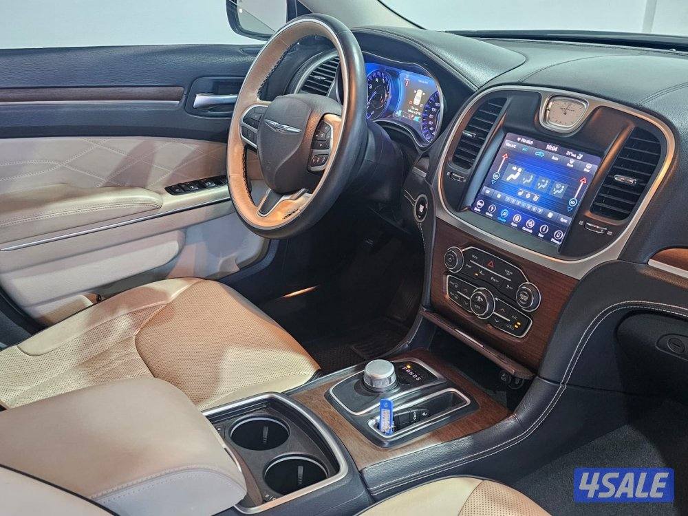 Chrysler 300C Executive8