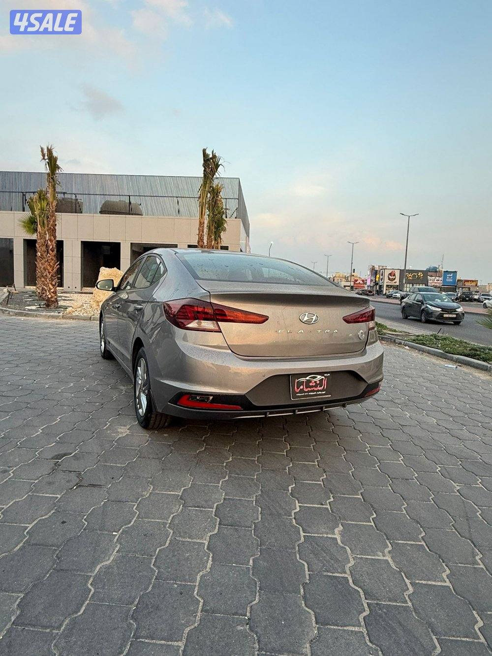 النشاما لبيع وشراء السيارات هونداي الانترا1