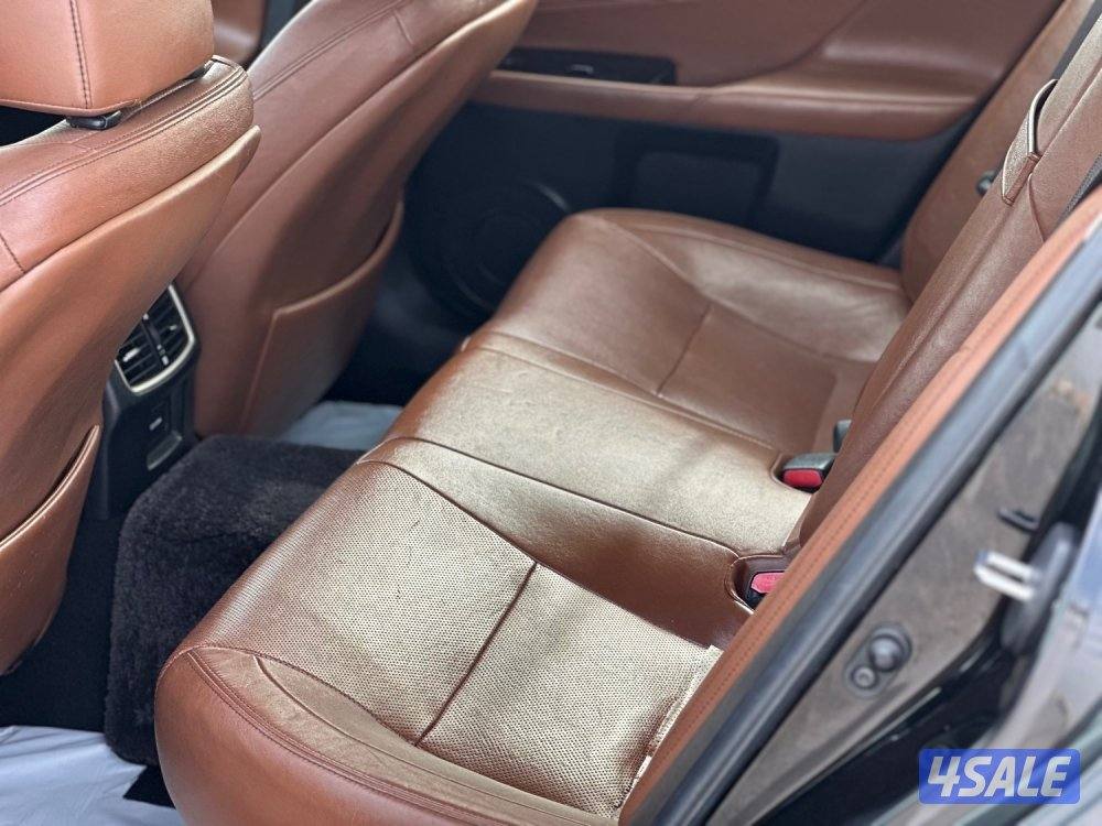 للبيع لكزس GS250 ماشي ١٩٠ الف كيلو4