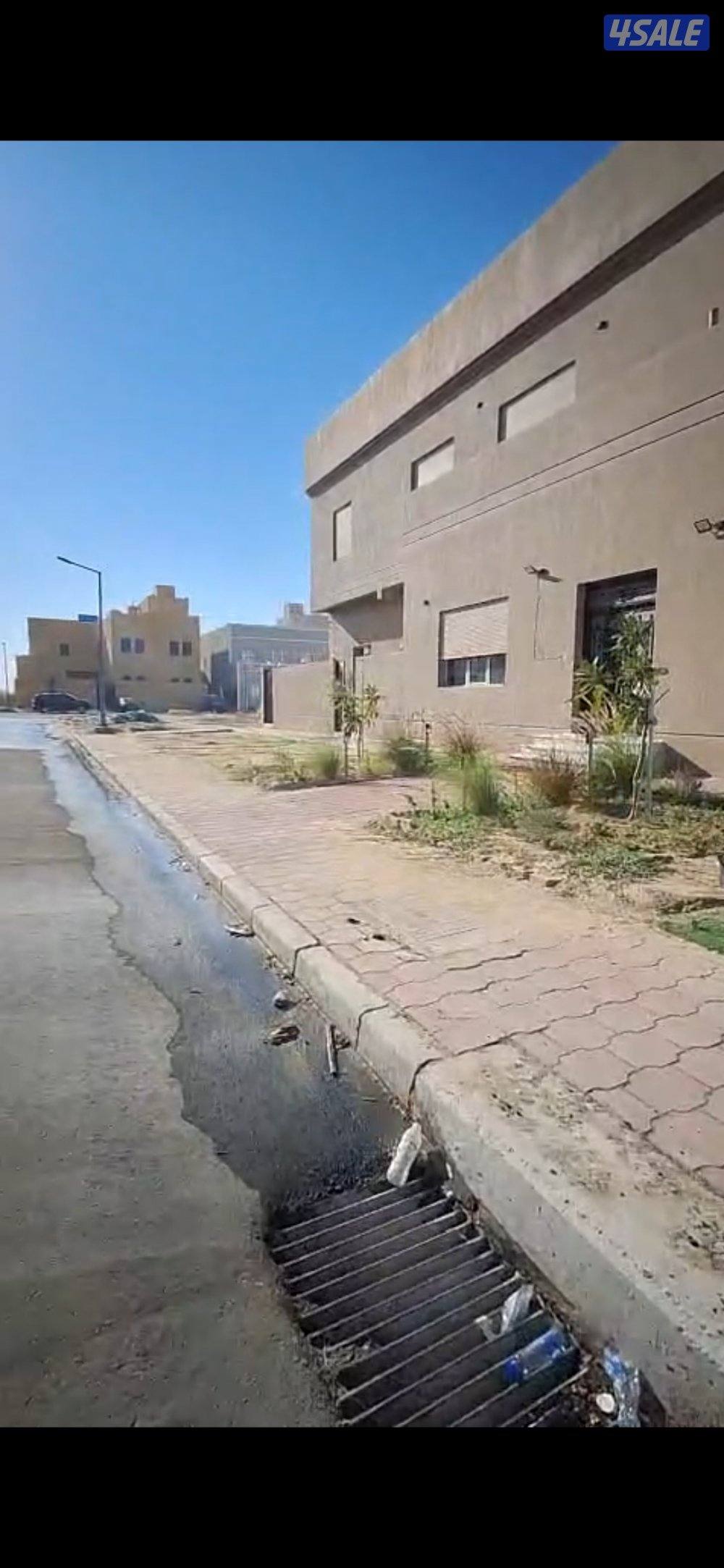 للبيع قسيمة موقع زاوية دورين وربع تشطيب سوبر دلوكس0