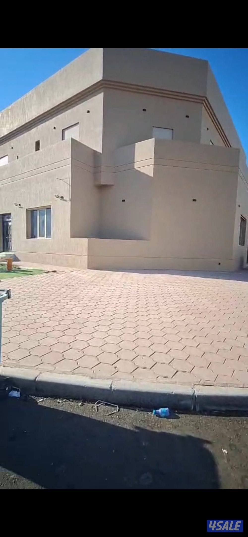 للبيع قسيمة موقع زاوية دورين وربع تشطيب سوبر دلوكس1