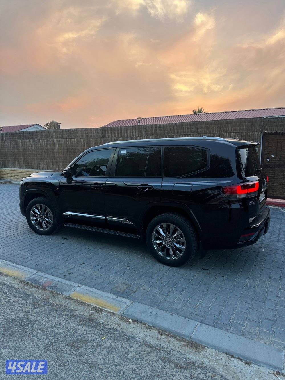 لاند كروزر GXR 231